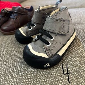 Gray Kids Shoes with Black Accents
